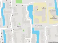 Ambulance met gepaste spoed naar de Frans Naereboutrede in Capelle aan den IJssel