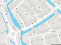 Ambulance met grote spoed naar de Van Oranje-Nassaulaan in Zevenhuizen