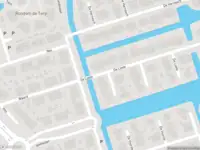 Ambulance met grote spoed naar de De Loete in Pijnacker