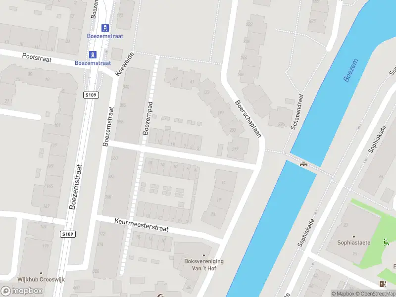 Ambulance met gepaste spoed naar de Vleeshouwerstraat in Rotterdam