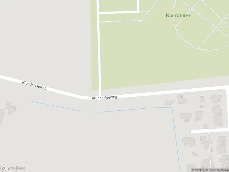 Brandweer en politie met grote spoed naar de Klundertseweg in Zevenbergen vanwege waarnemen gaslucht