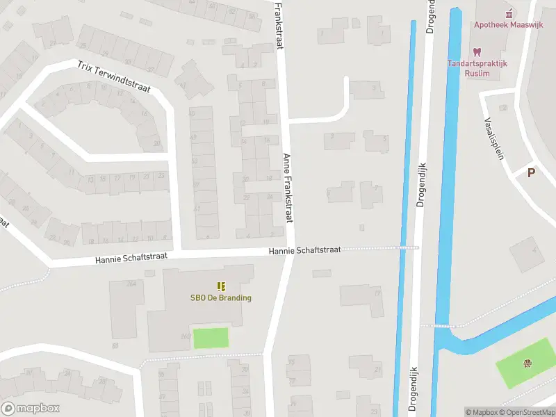 Ambulance naar de Anne Frankstraat in Spijkenisse