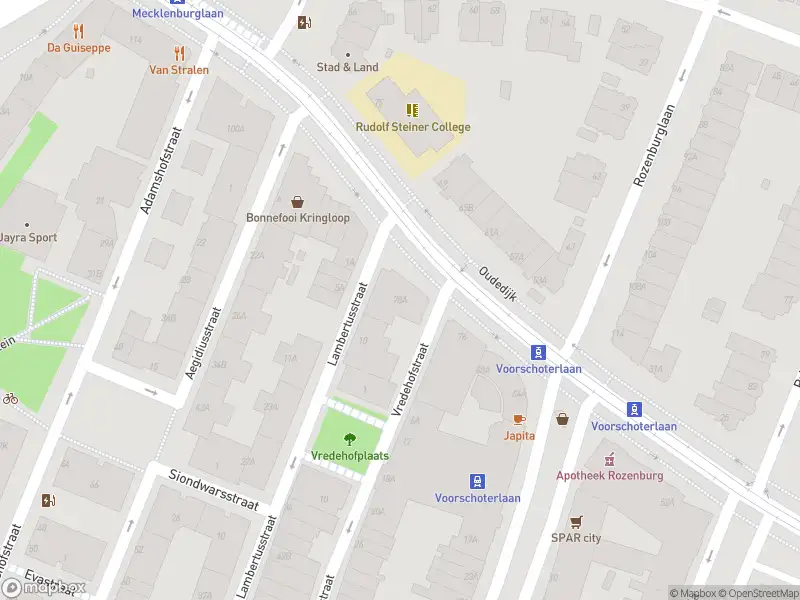 Ambulance met gepaste spoed naar de Oudedijk in Rotterdam