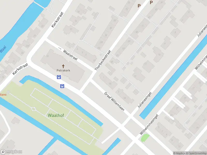 Ambulance met gepaste spoed naar de Graaf Willemlaan in Hendrik-Ido-Ambacht