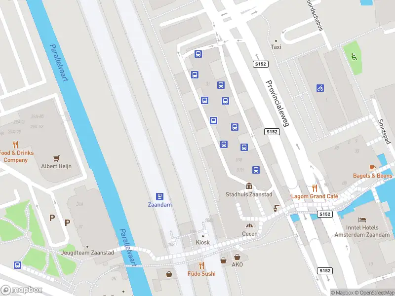 Ambulance naar de Korte Hogendijk in Zaandam vanwege ongeval met letsel