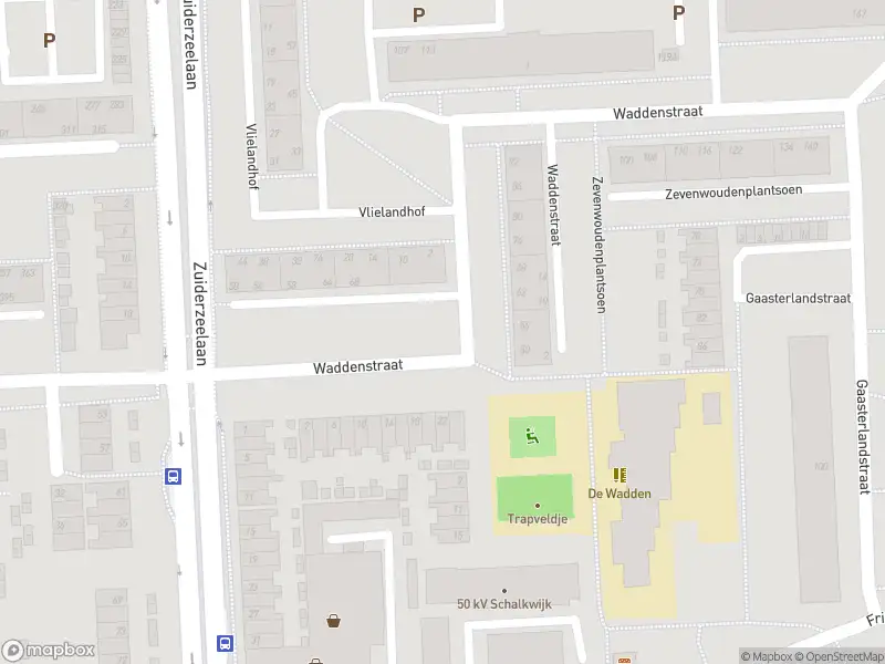 Ambulance met gepaste spoed naar de Waddenstraat in Haarlem