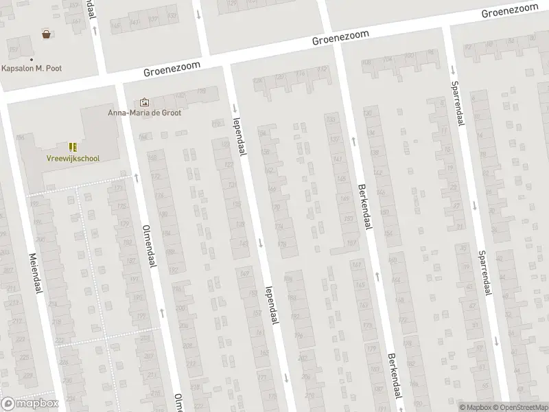 Ambulance met gepaste spoed naar de Iependaal in Rotterdam