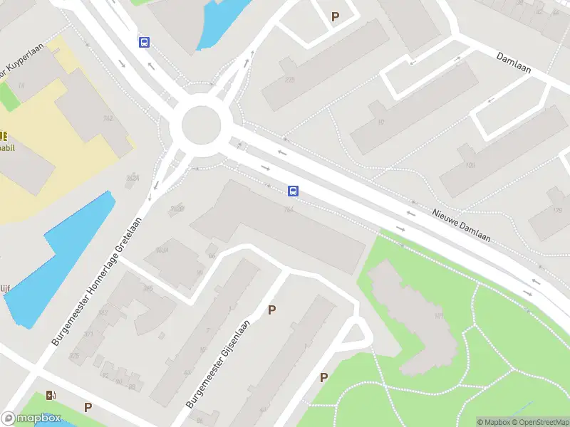 Ambulance met grote spoed naar de Nieuwe Damlaan in Schiedam