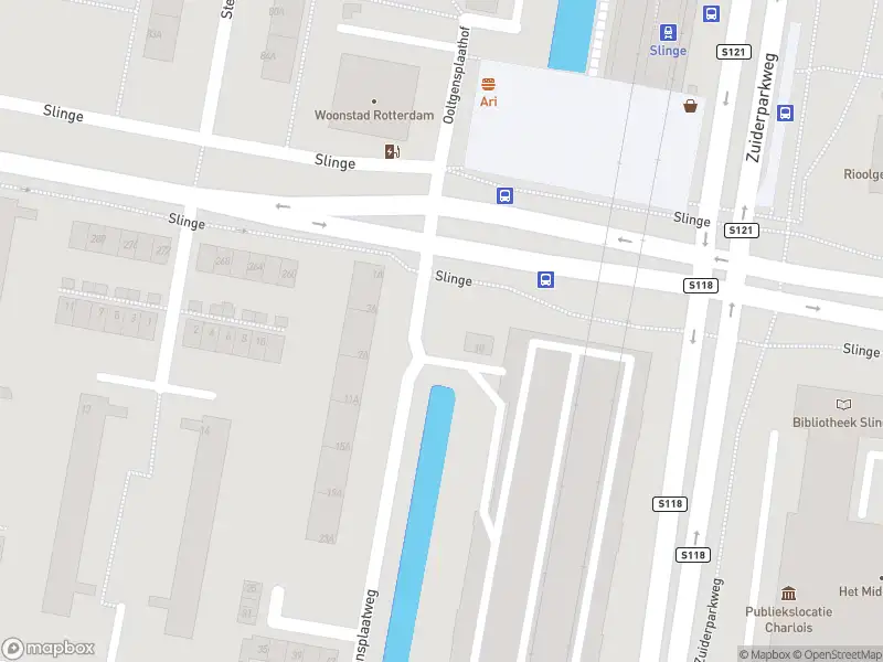 Ambulance met gepaste spoed naar de Ooltgensplaatweg in Rotterdam