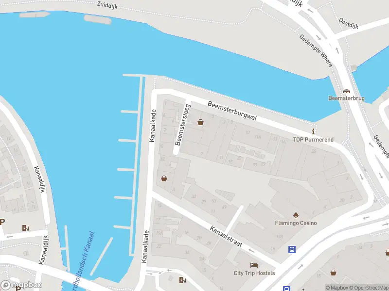 Ambulance met gepaste spoed naar de Beemstersteeg in Purmerend