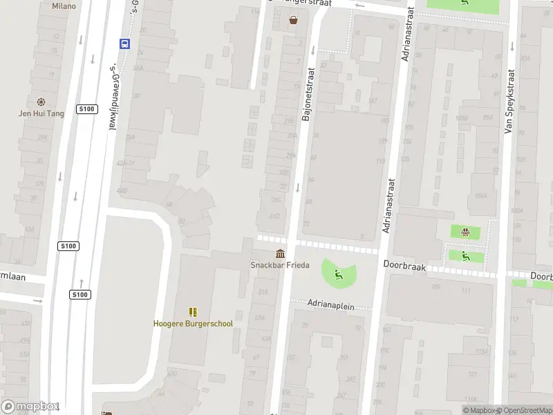 Ambulance met grote spoed naar de Bajonetstraat in Rotterdam