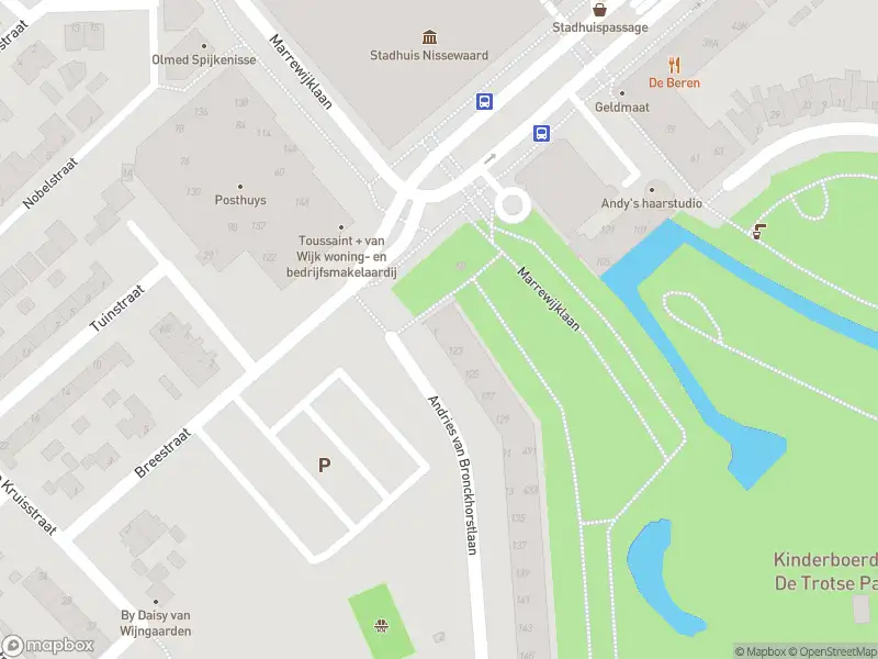 Ambulance met grote spoed naar de Andries van Bronckhorstlaan in Spijkenisse