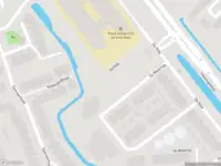 Ambulance met grote spoed naar de De Ritte in Spijkenisse