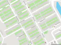 Ambulance met grote spoed naar de Meelbeskamp in Diemen