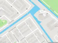 Ambulance met grote spoed naar de Johanna van Polanenlaan in Leidschendam