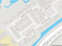 Ambulance met grote spoed naar de Laan van Spieringshoek in Schiedam