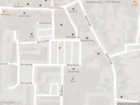 Brandweer met gepaste spoed naar de Weversplein in Goor vanwege een liftopsluiting