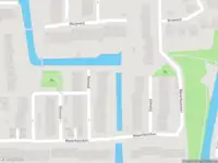 Ambulance met grote spoed naar de Futenlaan in Vinkeveen