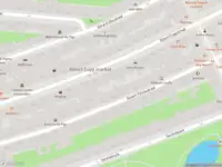 Ambulance met grote spoed naar de Daniël Stalpertstraat in Amsterdam