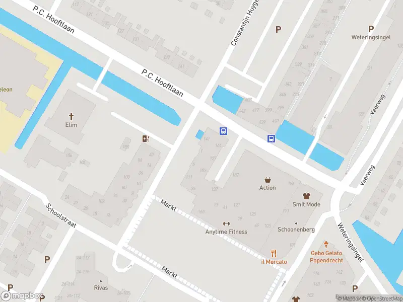 Ambulance met grote spoed naar de Markt in Papendrecht