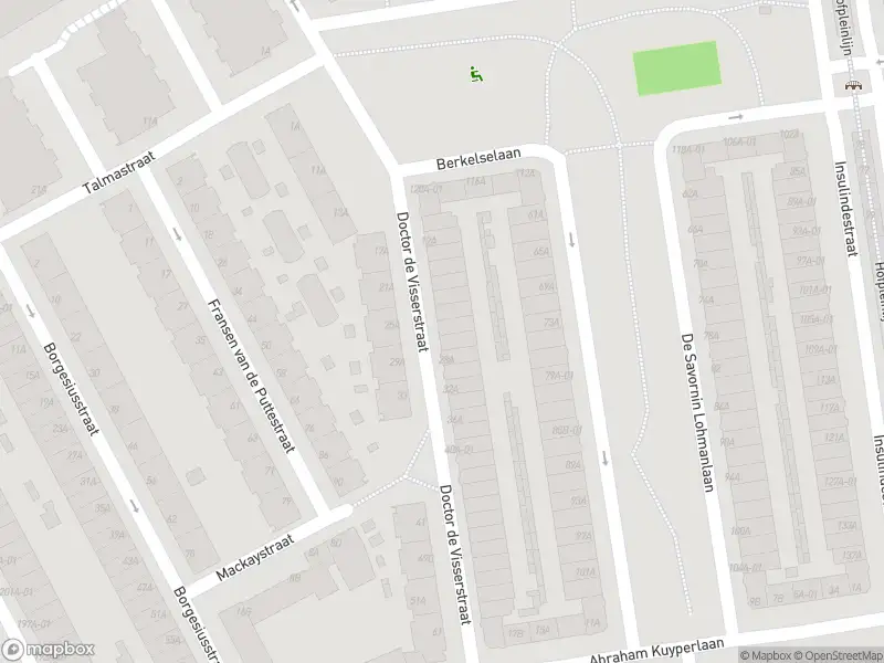 Ambulance met gepaste spoed naar de Dr. de Visserstraat in Rotterdam