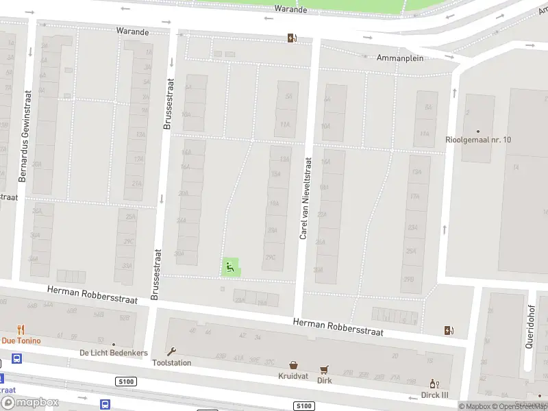 Ambulance met grote spoed naar de Carel van Nieveltstraat in Rotterdam