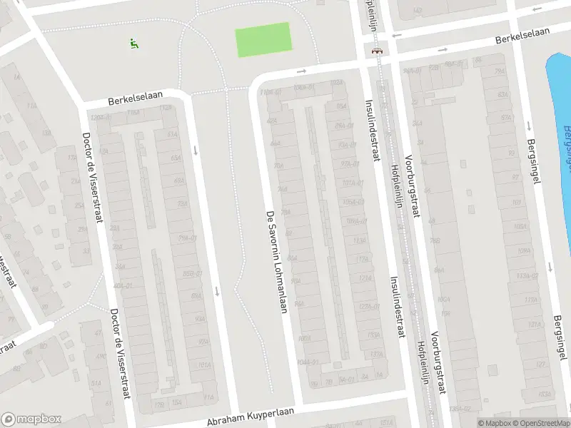 Ambulance met grote spoed naar de De Savornin Lohmanlaan in Rotterdam