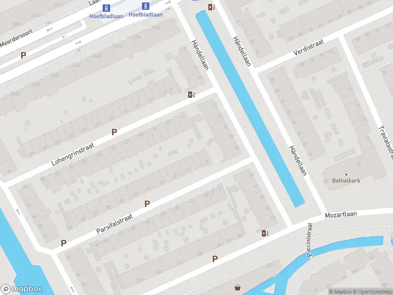 Ambulance met gepaste spoed naar de Rigolettostraat in 's-Gravenhage