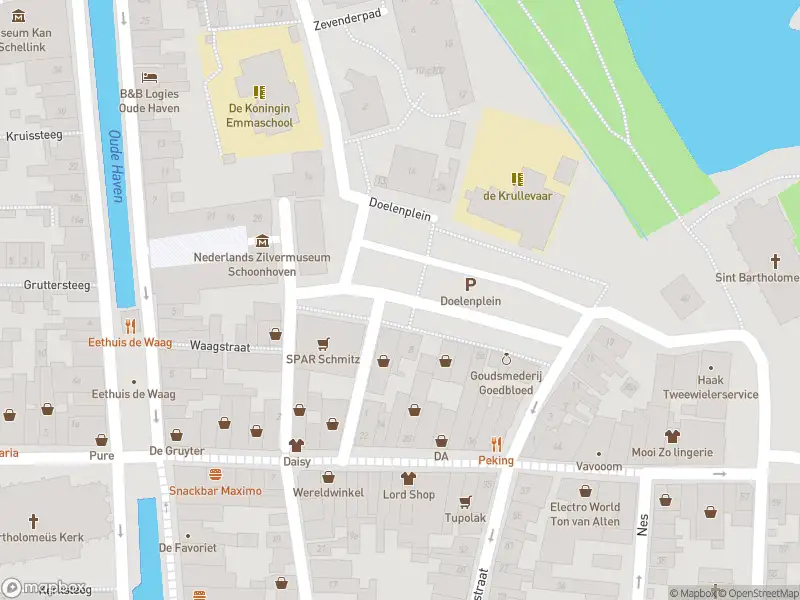 Ambulance met grote spoed naar de Doelenplein in Schoonhoven