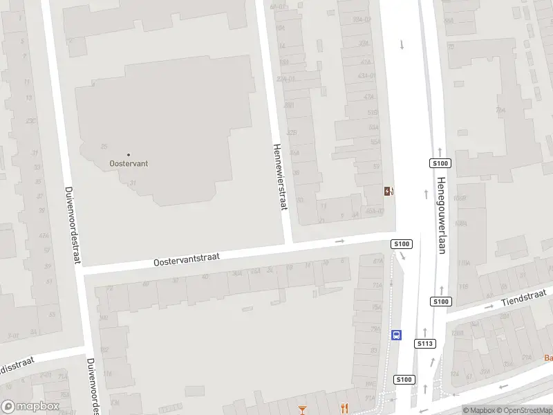 Ambulance met gepaste spoed naar de Oostervantstraat in Rotterdam