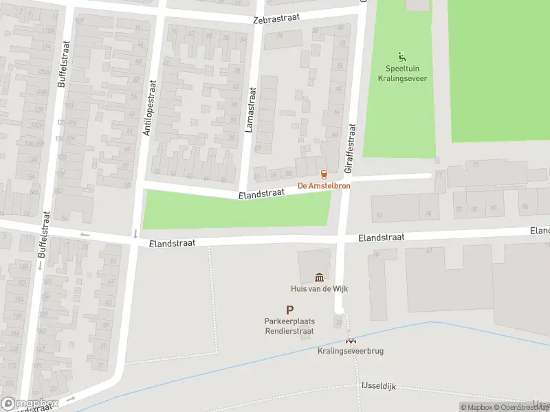 Ambulance met gepaste spoed naar de Elandstraat in Rotterdam