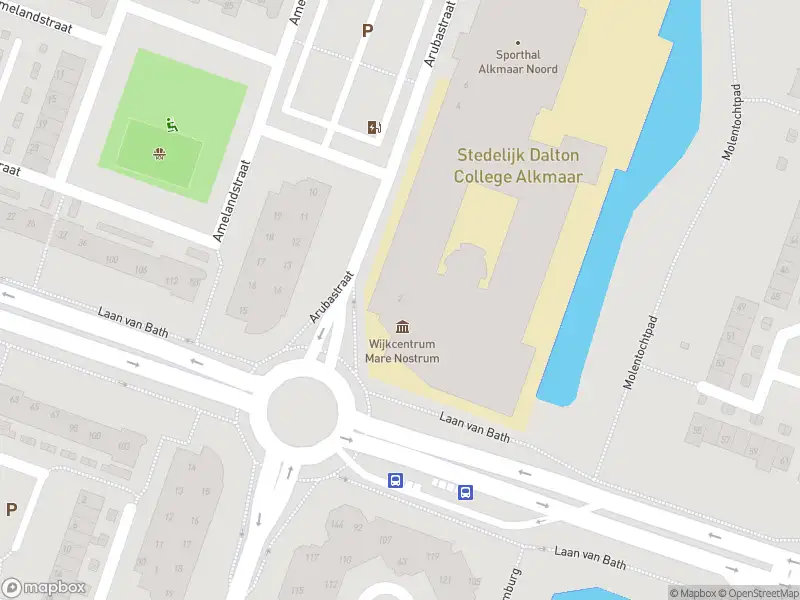 Ambulance met gepaste spoed naar de Arubastraat in Alkmaar