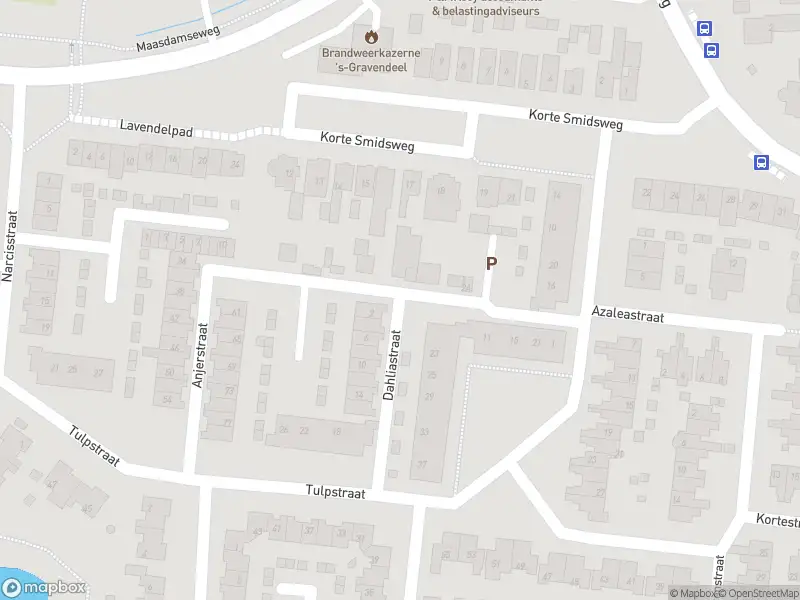 Ambulance met grote spoed naar de Anjerstraat in 's-Gravendeel