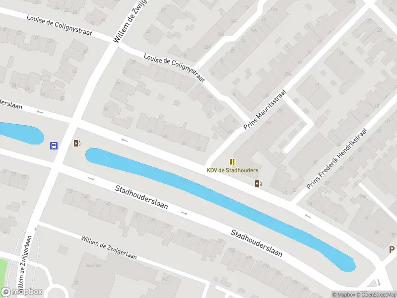 Ambulance met grote spoed naar de Stadhouderslaan in Schiedam