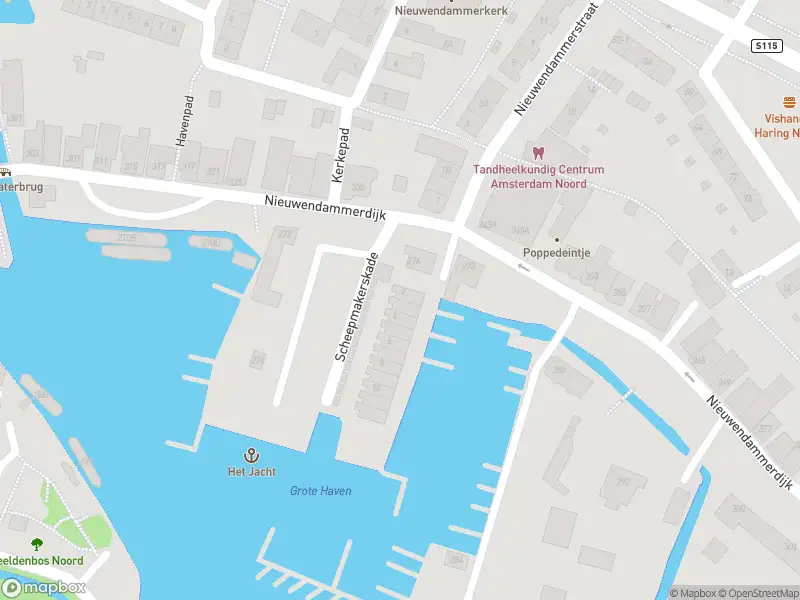 Ambulance met grote spoed naar de Scheepmakerskade in Amsterdam