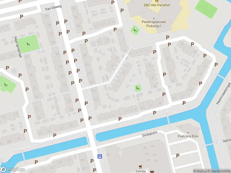 Ambulance met grote spoed naar de Walmespad in Purmerend