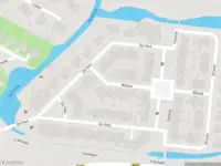 Ambulance met grote spoed naar de Weeda in Maasdam