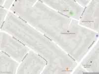 Ambulance met gepaste spoed naar de Van Egmondstraat in Haarlem