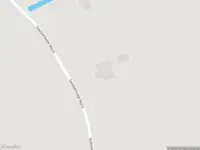 Ambulance en brandweer met grote spoed naar de Spanjaardsdijk Noord in Den Ham vanwege voertuigen te water