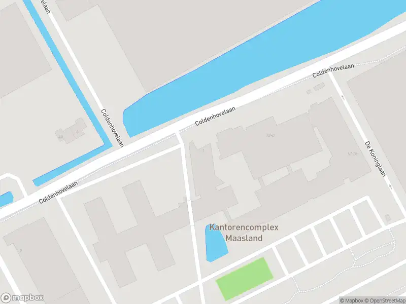 Ambulance met grote spoed naar de Coldenhovelaan in Maasland