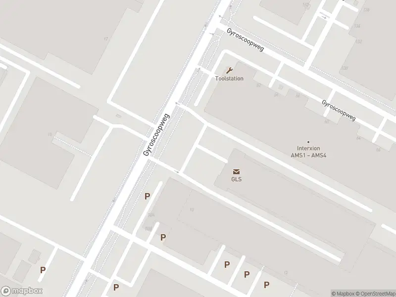 Ambulance met grote spoed naar de Gyroscoopweg in Amsterdam