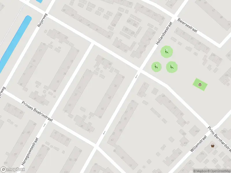 Ambulance met gepaste spoed naar de Hollandsestraat in Ridderkerk