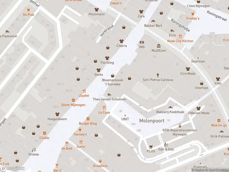 Brandweer met gepaste spoed naar de Kronenburgersingel in Nijmegen vanwege een liftopsluiting