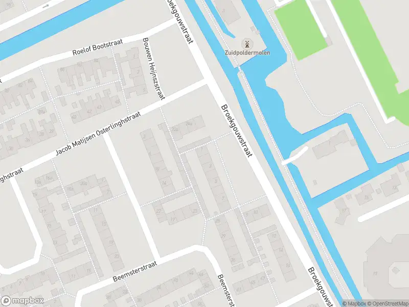 Ambulance met gepaste spoed naar de Broekgouwstraat in Edam