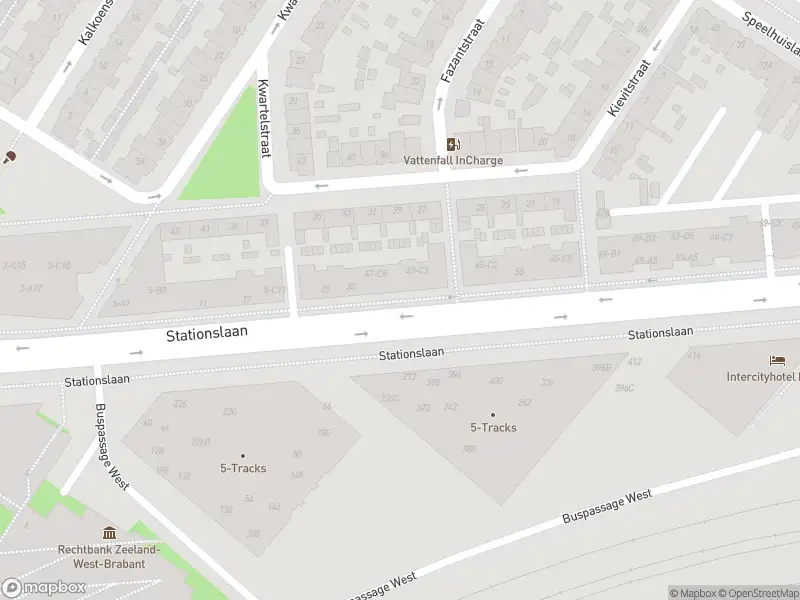 Politie met grote spoed naar de Stationslaan in Breda vanwege letsel