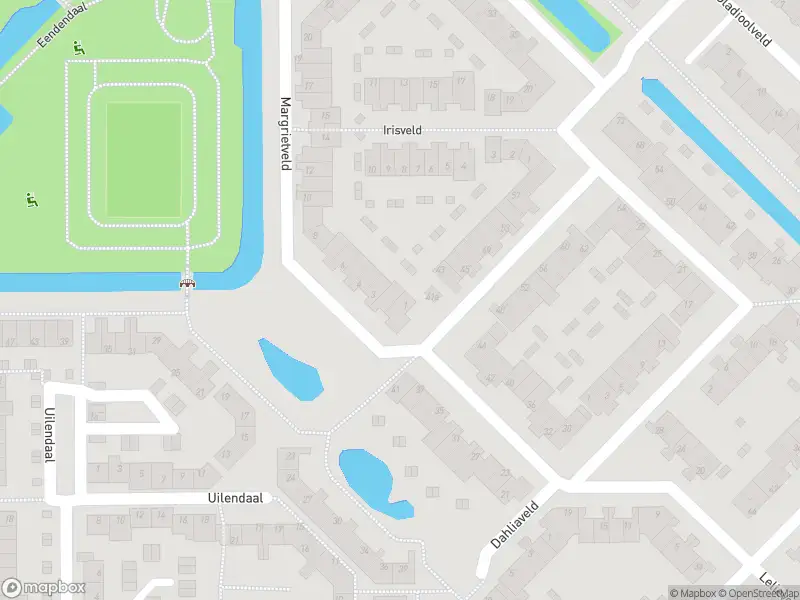 Ambulance met grote spoed naar de Margrietveld in Nieuwerkerk aan den IJssel