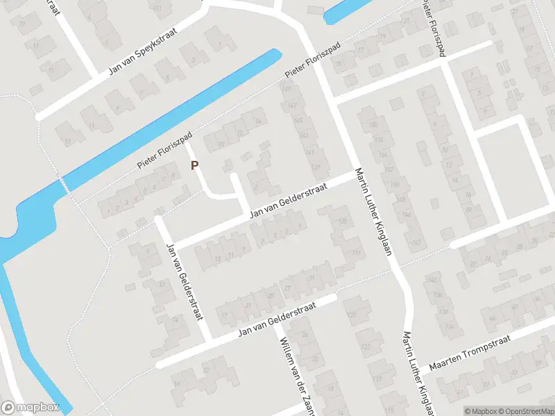 Ambulance met grote spoed naar de Jan van Gelderstraat in Hellevoetsluis