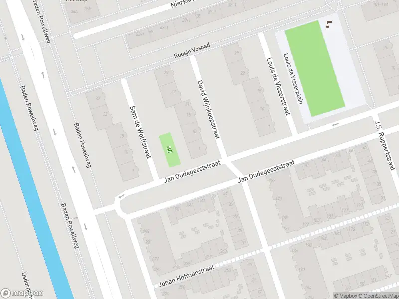 Ambulance met grote spoed naar de David Wijnkoopstraat in Amsterdam