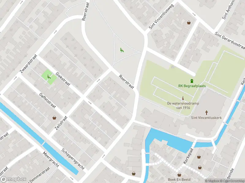 Ambulance naar de Roerstraat in Volendam