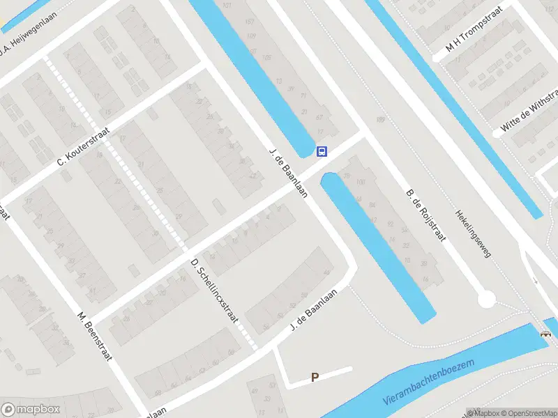 Ambulance met grote spoed naar de M. van Nispenstraat in Spijkenisse